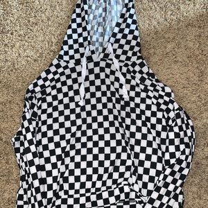 Cropped, checkered sweatshirt